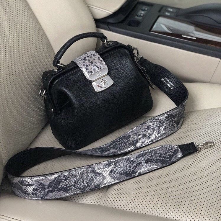 Leather doctor bag for women, Black Leather Shoulder Bag, Women's Leather doctor bag, Leather bag KF-3115